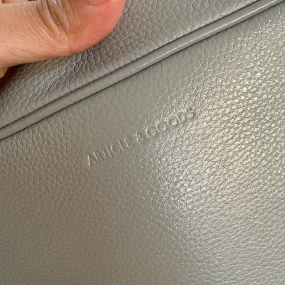 Article & Goods leather camera bag - Picture 4 of 10